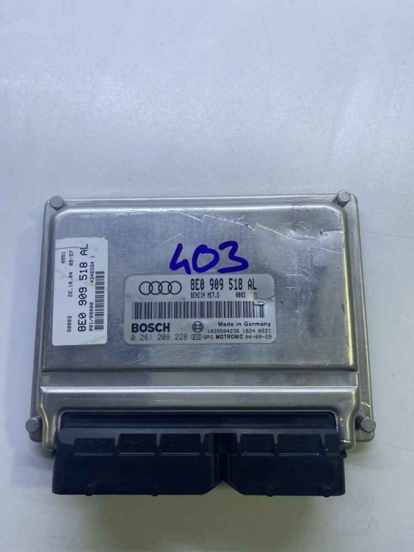 AUDİ A4 1.8 BENZİNLİ MOTOR BEYNİ
